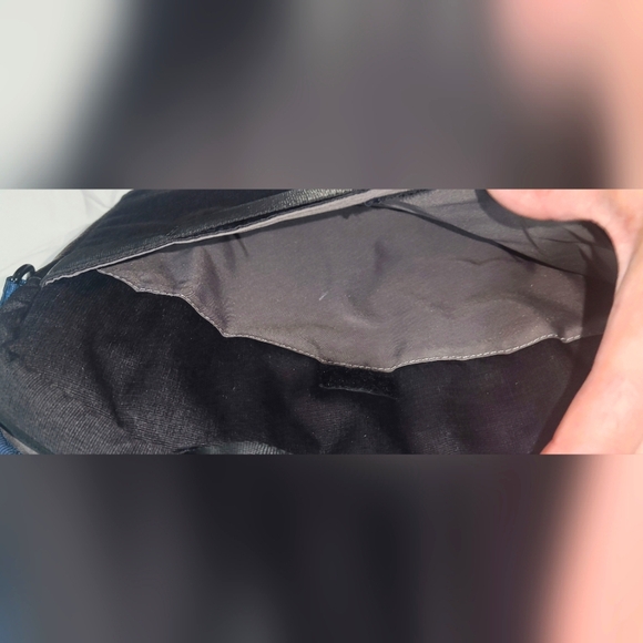 Targus Tablet/laptop Bag - Picture 6 of 11